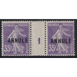 COURS D'INSTRUCTION - No142-CI 1- MILLESIME 1 - SURCHARGE ANNULE - INFIME CHARNIERE SUR BANDELETTE - COTE 105€. .